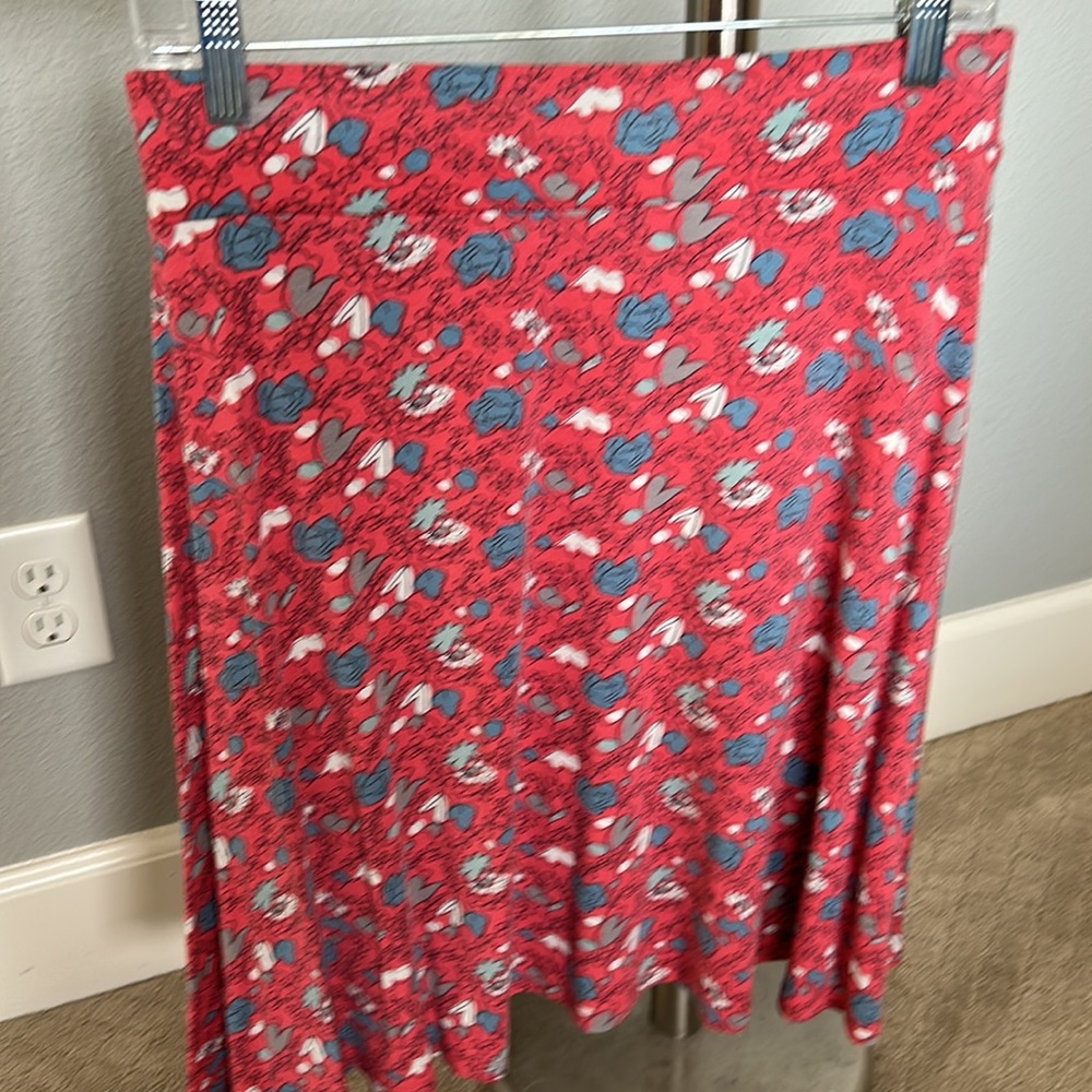 Boden circle cut skirt faded red, blue, white